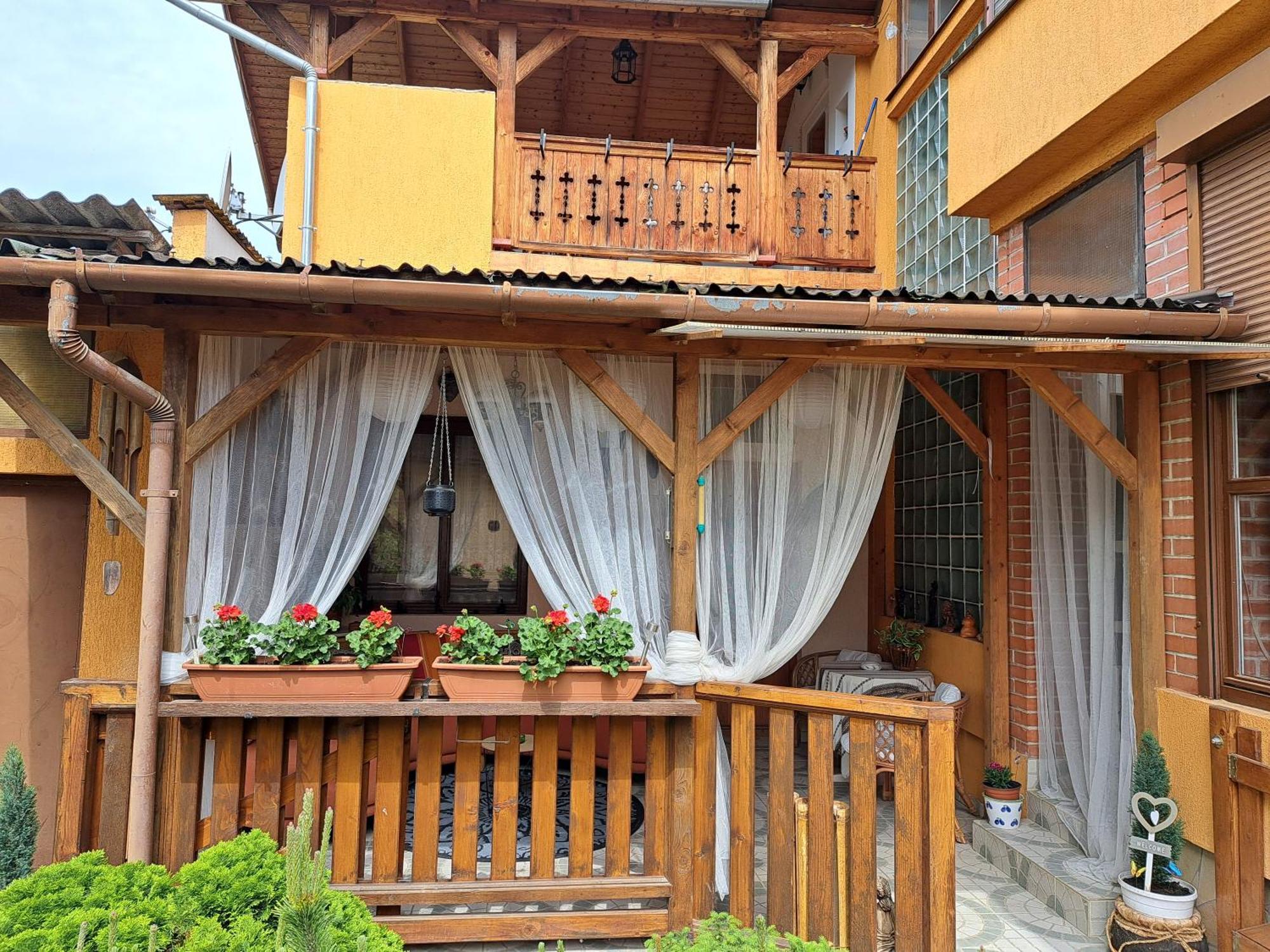 Kismarosi Center * Verőcemaros